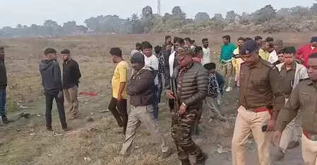 झारखंड: धनबाद में युवकों ने अंधाधुंध फायरिंग कर फैलाई दहशत, छापेमारी कर रही पुलिस