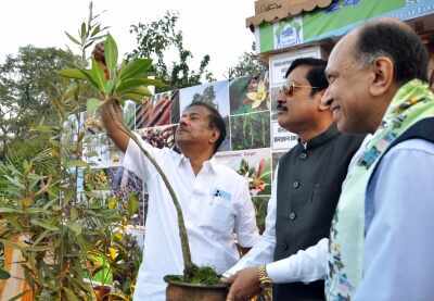 टीएमसी नेता ज्योतिप्रिय मलिक ने सभी संगठनात्मक पदों से दिया इस्तीफा, स्वास्थ्य कारणों का दिया हवाला