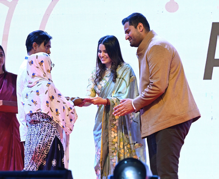 अदाणी मंगल सेवा का एक साल पूरा, 500 दिव्यांग महिलाओं को 10-10 लाख रुपए की सहायता