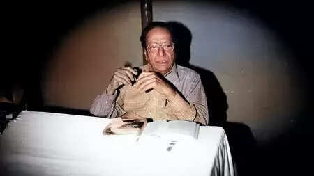 यादों में कमलेश्वर: ‘नई कहानी’ के आधार स्तंभ, जो साहित्य को मानते थे समाज बदलने का हथियार