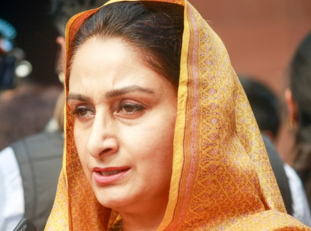 हरसिमरत कौर ने महाराष्ट्र सीएम से तख्त श्री हजूर साहिब बोर्ड के स्वायत्त स्वरूप को बनाए रखने की अपील की