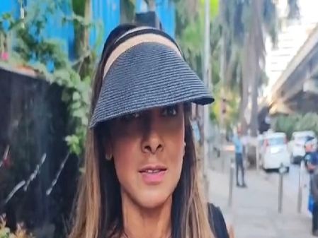 आशा भोसले के निधन से भावुक हुए विदेशी फैंस, बोले-हमारे जीवन का अहम हिस्सा थीं