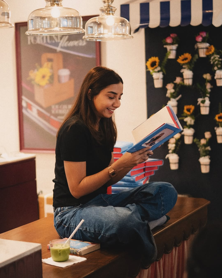 प्राजक्ता कोली की ‘टू गुड टू बी ट्रू’ का हार्डबाउंड एडिशन लॉन्च, बोनस चैप्टर से बढ़ी फैंस की उत्सुकता