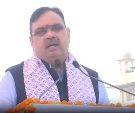 जयपुर शहीद स्मारक से रवाना हुई यमुना प्रवाह पदयात्रा, सीएम भजन लाल ने दिखाई हरी झंडी