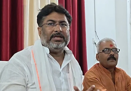 बिहार के गोविंदगंज में बाढ़ संकट के बीच सरकार और प्रशासन सक्रिय, विपक्ष नदारद : राजू तिवारी