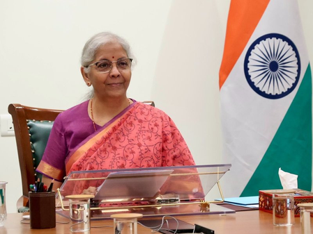 विऔपनिवेशीकरण का मतलब व्यापक अभिलेखागार, अधिक भाषाएं और कठिन सवाल होना चाहिए: वित्त मंत्री सीतारमण