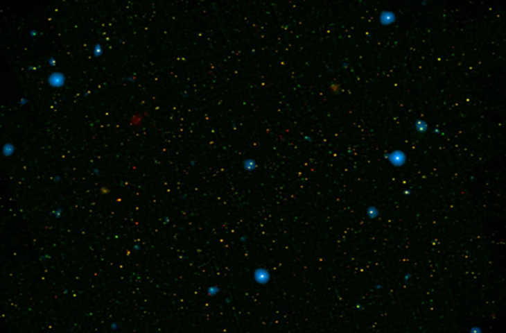 असंख्य तारे व सूर्य फिर भी अंतरिक्ष क्यों दिखता है डार्क? जानें दिन में नीला और रात में काला क्यों होता है आकाश