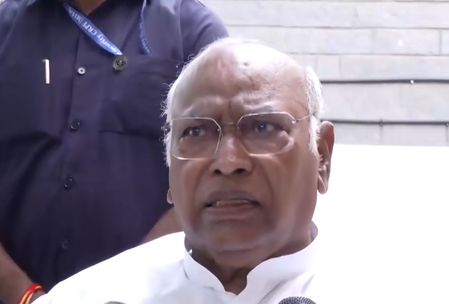 मल्लिकार्जुन खड़गे का सरकार पर तंज, बोले- 'देश में अघोषित इमरजेंसी जैसे हालात; सीजीआई से मिलेगा प्रतिनिधिमंडल'