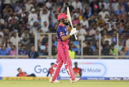 आईपीएल 2026: ध्रुव-यशस्वी ने खेली अर्धशतकीय पारी, जीटी के खिलाफ आरआर ने 6 विकेट खोकर बनाए 210 रन