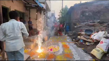 कर्नाटक में बेटी के जन्म पर परिवार ने निकाली भव्य शोभायात्रा, समाज को दिया मजबूत संदेश