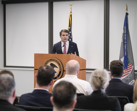 यूएस के कार्यवाहक एजी बोले,'ट्रंप प्रशासन के अधिकारियों को निशाना बनाना चाहता था गनमैन'