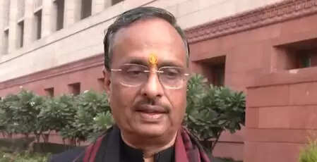 मनरेगा पर दिनेश शर्मा का विपक्ष को जवाब- 'भाजपा बापू को दिल में रखती है'