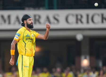 गुरजपनीत बने आईपीएल करियर की पहली गेंद पर विकेट लेने वाले 17वें गेंदबाज, जानें लिस्ट में कौन?