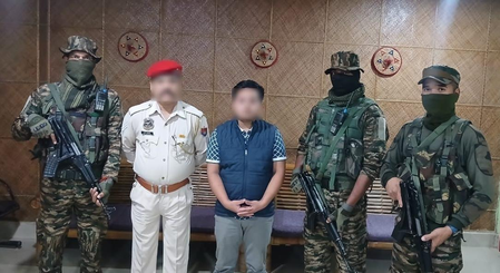 भारतीय सेना और असम पुलिस का चलाया सफल संयुक्त अभियान; उल्फा(आई) कैडर और ओवरग्राउंड वर्कर्स गिरफ्तार
