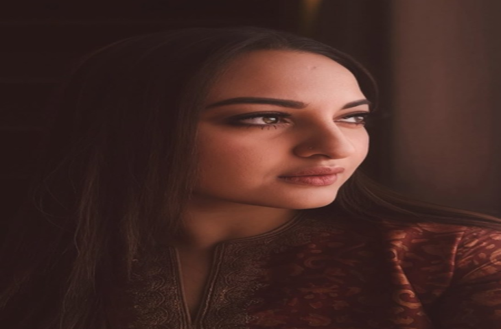 5 साल बाद सोनाक्षी का 'डार्क' कमबैक, पति जहीर इकबाल ने कमेंट कर दिया हिंट