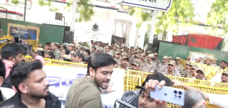 जंतर-मंतर प्रदर्शन में गिरफ्तार 17 छात्रों को पटियाला हाउस कोर्ट से मिली जमानत