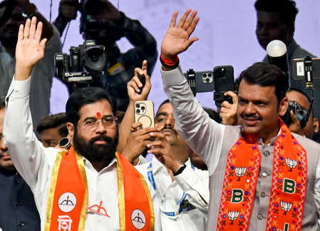 चुनाव आयोग ने महाराष्ट्र में 5 एमएलसी सीटों पर चुनाव का किया ऐलान, महायुति की सभी सीटों पर नजर