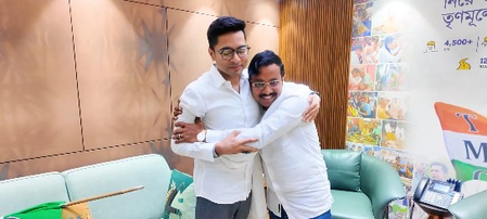 बंगाल चुनाव : अभिषेक बनर्जी की मौजूदगी में पवित्र कर टीएमसी में शामिल