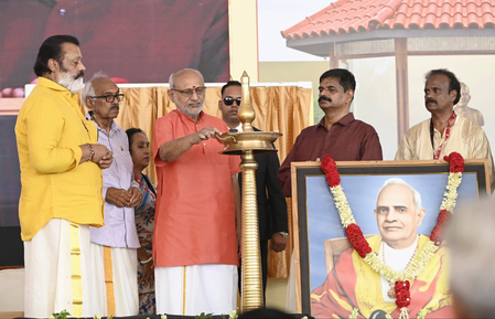 उपराष्ट्रपति राधाकृष्णन ने समाज सुधारक और स्वतंत्रता सेनानी मन्नथु पद्मनाभन की प्रतिमा का अनावरण किया