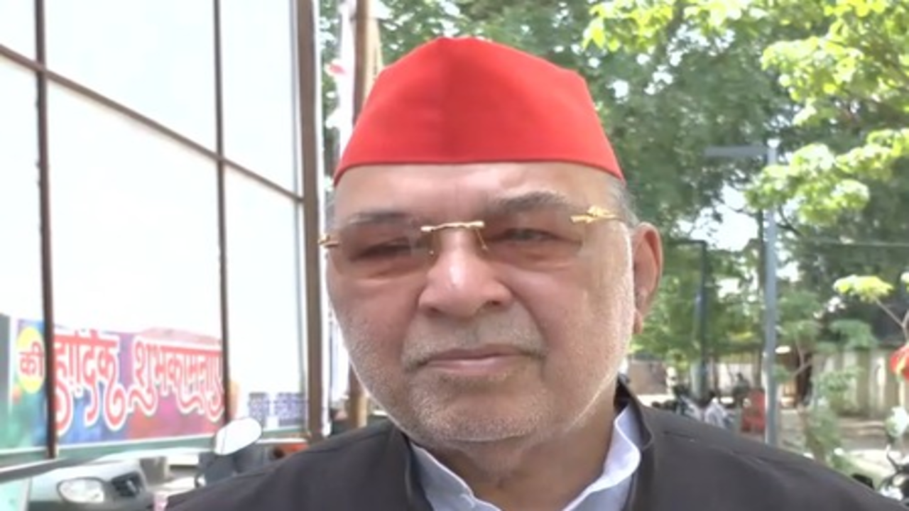 रविदास मेहरोत्रा ने सांसद जावेद अली के बयान से झाड़ा पल्ला, बोले-सपा सभी धर्मों का करती है सम्मान