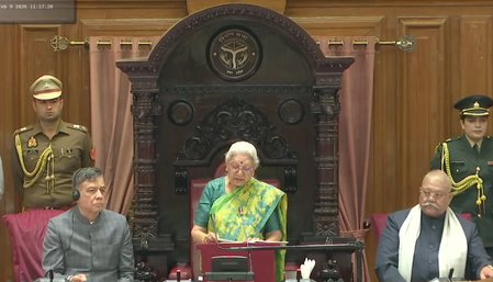 यूपी विधानसभा बजट सत्र: राज्यपाल ने हंगामे के बीच दिया भाषण, सपा ने लगाए 'गो बैक' के नारे