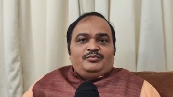 गणपति जुलूस के दौरान अंडे फेंकने की घटना निंदनीय, दोषियों को मिले कड़ी सजा: आनंद दुबे