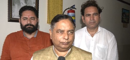 आतंकी हमले पर फारूक अब्दुल्ला और महबूबा मुफ्ती की टिप्पणियां निंदनीय : सत शर्मा