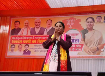 दिल्ली: सीएम रेखा गुप्ता ने आरके पुरम में 100 करोड़ रुपए की परियोजनाओं का शुभारंभ किया