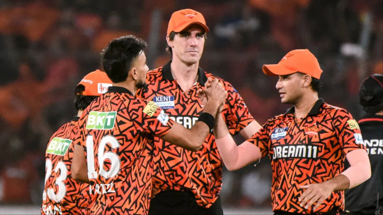 5 मैच हारने वाली हैदराबाद की टीम क्या प्लेऑफ में कर पायेगी क्वालीफाई, समझें पुरा समीकरण