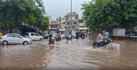 मध्‍य प्रदेश: चित्रकूट में उफान पर मंदाकिनी; 1,438 लोगों को सुरक्षित निकाला गया