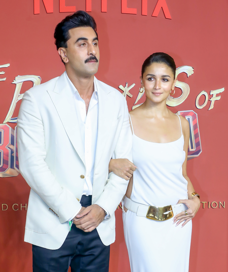 ‘लव एंड वॉर’ के फर्स्ट लुक पर आलिया भट्ट ने रणबीर कपूर को कहा- हे हैंडसम