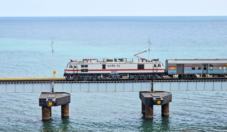 रेलवे ने हिंदी को बढ़ावा देने के लिए ‘रेल यात्रा वृत्तांत पुरस्कार योजना’ शुरू की