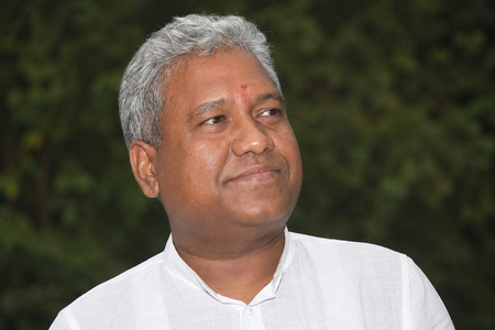 बिहार : आरक्षण के भीतर आरक्षण की मांग पर तेजस्वी घिरे, संतोष सुमन बोले-दलितों को ज्ञान नहीं, हिसाब दीजिए