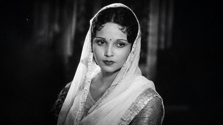 जयंती विशेष : टेक्सटाइल इंजीनियर की नौकरी से एक्टिंग का सफर, देविका बनना इतना आसान नहीं