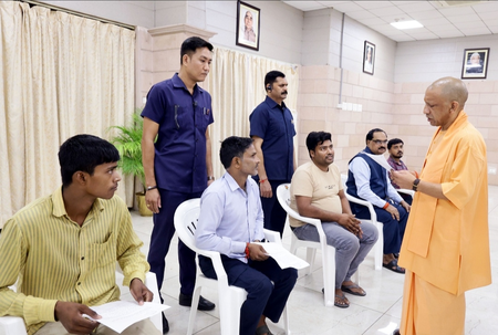 हर पीड़ित की समस्या का समाधान करा रही सरकारः सीएम योगी