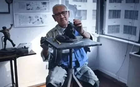 मशीनों से खेलता एक जादूगर: नाम रूब गोल्डबर्ग, बच्चे से बड़ों तक सबके लिए क्यों है इतने खास