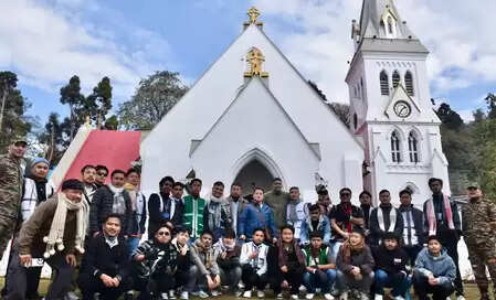 अरुणाचल प्रदेश: सीमावर्ती युवाओं को इको-टूरिज्म की ट्रेनिंग, सेना ने पश्चिम बंगाल में कराया एक्सपोजर टूर