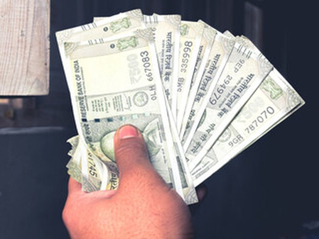 8वां वेतन आयोग: कर्मचारियों की सैलरी और पेंशन पर क्या असर होगा?