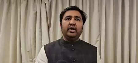 जेएनयू में ये छात्र पढ़ने जाते हैं या आतंकवाद फैलाने: हाजी अरफात शेख