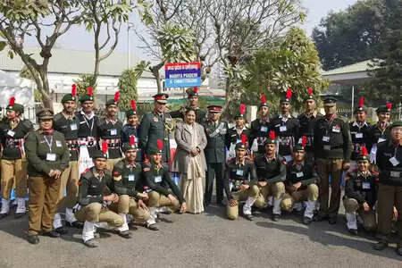 नई दिल्ली : मुख्यमंत्री रेखा गुप्ता ने एनसीसी कैडेटों से की मुलाकात, राष्ट्र को सर्वोपरि रखने का आह्वान