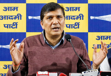 प्राइवेट स्कूलों पर फीस के नाम पर ब्लैकमेलिंग का आरोप: सौरभ भारद्वाज