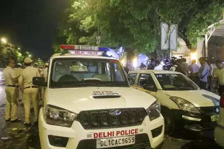 दिल्ली: छात्र से चाकू की नोक पर लूट का मामला सुलझा, चार नाबालिग पकड़े गए