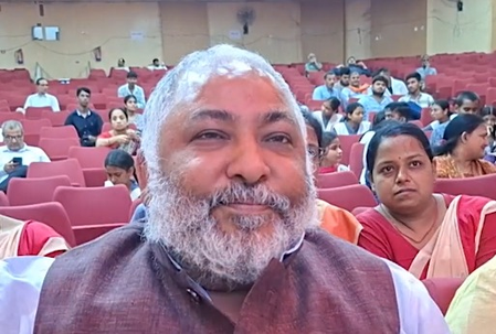 जो भगवान राम के अस्तित्व पर सवाल उठाते थे, वे आज मंदिर से जुड़े मामलों का हिसाब मांग रहे : दयाशंकर सिंह