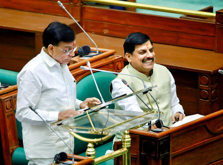 मध्य प्रदेश में 4.65 लाख करोड़ रुपए का बजट पेश, युवा, किसान और महिलाओं पर जोर