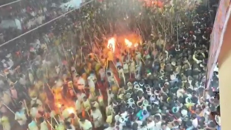 आंध्र प्रदेश: कुरनूल में पारंपरिक लाठी लड़ाई में एक व्यक्ति की मौत, 100 से अधिक लोग घायल