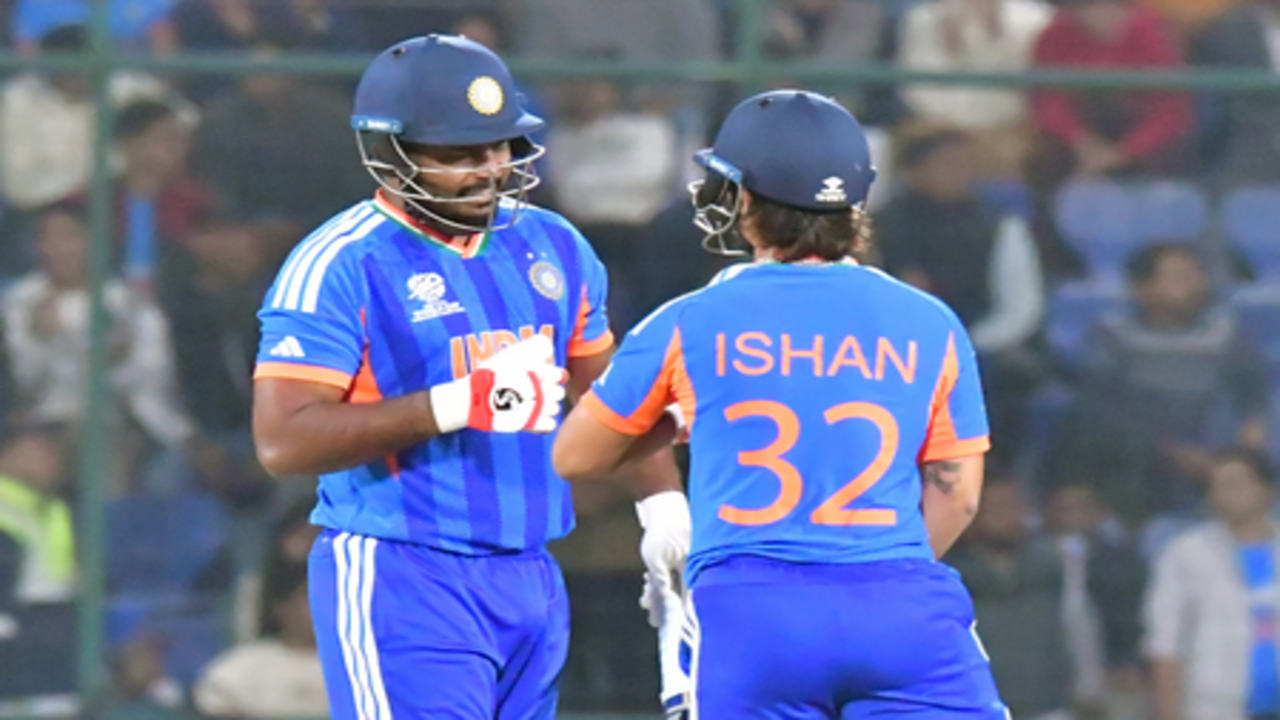 टी20 वर्ल्ड कप: ईशान-पंड्या के तूफानी अर्धशतक, नामीबिया को मिला 210 रन का टारगेट