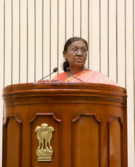 आसमान में हीरो बने कैप्टन स्मित मच्छार, राष्ट्रपति मुर्मु से लेकर केंद्रीय मंत्रियों ने किया बहादुरी को सलाम