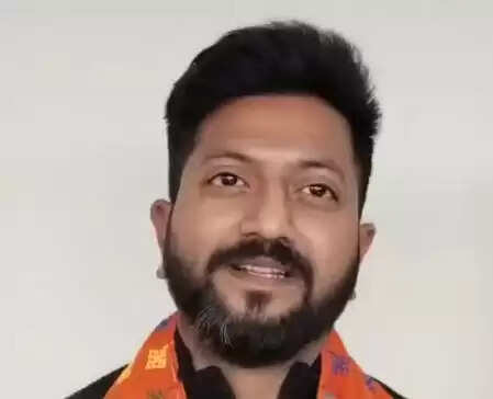 ‘2027 का विधानसभा चुनाव जीतेंगे’, पंकज चौधरी के नामांकन दाखिल करने पर उनके बेटे रोहन चौधरी