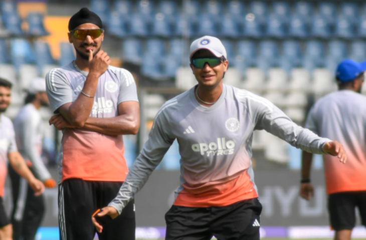 'इनके लिए तो दो कीपर चाहिए', अर्शदीप सिंह संग मस्ती करते नजर आए अभिषेक शर्मा