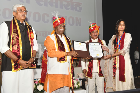 राजस्थान के राज्यपाल ने 'जय जवान, जय किसान, जय विज्ञान और जय अनुसंधान' मंत्र अपनाने का किया आह्वान